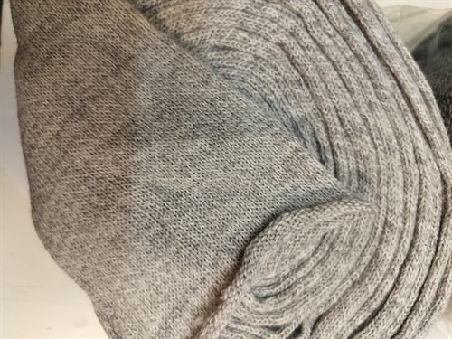 Lys grå meleret 10cm tubestrik 1m